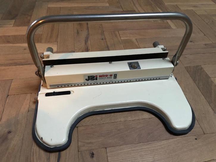 James Burn PB34 Wire-O Metaaldraadbindmachine, Diversen, Bureau-accessoires, Zo goed als nieuw, Ophalen
