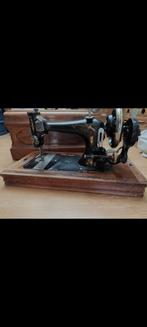 Vintage hand naaimachine, Antiek en Kunst, Antiek | Naaimachines, Ophalen