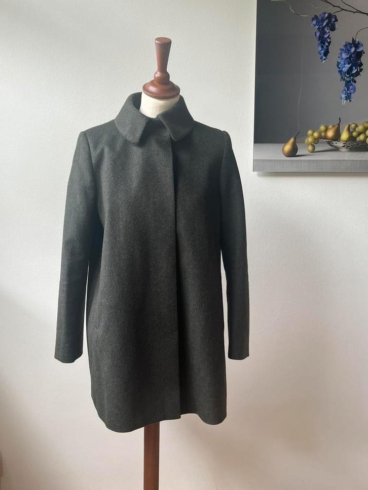 Mosgroen wollen jas COS  S - ook ophalen in Rotterdam, Kleding | Dames, Jassen | Winter, Zo goed als nieuw, Maat 38/40 (M), Groen