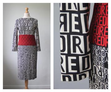 Caroline Biss - als nieuwe jurk / letter print red / maat 38 beschikbaar voor biedingen