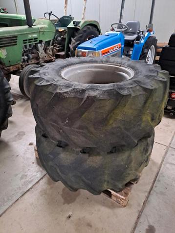 Deutz/voorwielen en div. banden beschikbaar voor biedingen