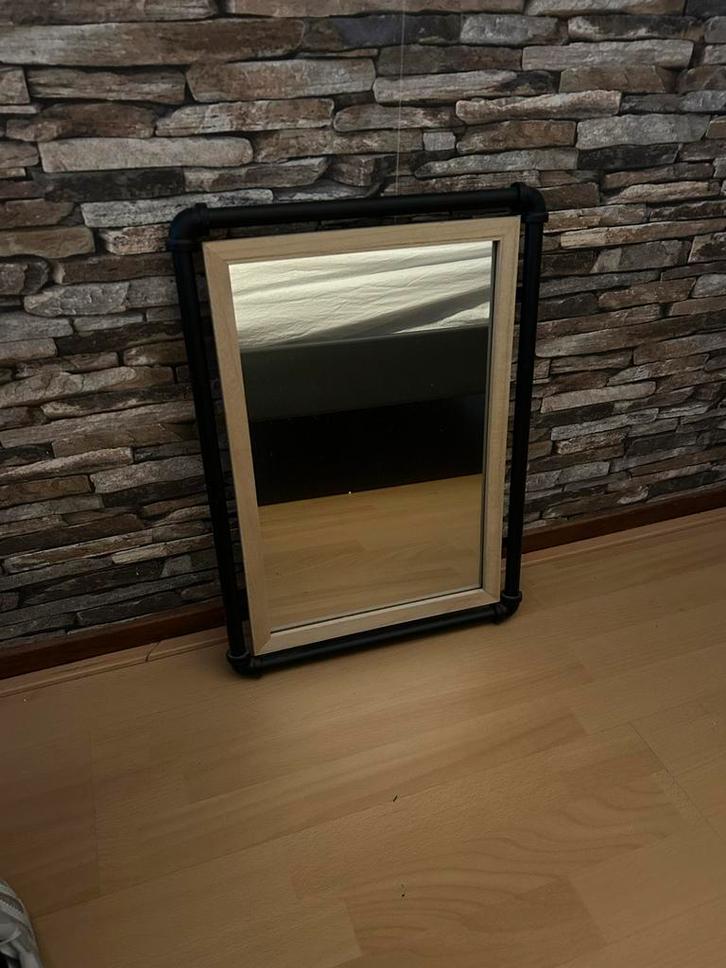 Mooie Spiegel met Industriële Look, Huis en Inrichting, Woonaccessoires | Spiegels, Zo goed als nieuw, Minder dan 50 cm, Minder dan 100 cm