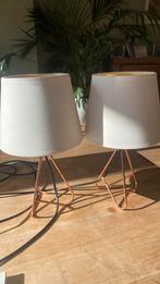 2 lampjes , lucide, witte kap, Huis en Inrichting, Lampen | Tafellampen, Ophalen of Verzenden, Zo goed als nieuw, Kunststof, Minder dan 50 cm
