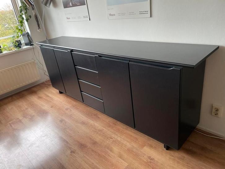 Dressoir/Ladekast Zwart - heeft TLC nodig, Huis en Inrichting, Kasten | Dressoirs, Gebruikt, 200 cm of meer, 25 tot 50 cm, Met lade(s)