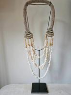Schelpenketting op standaard Nira uit Bali, Ophalen of Verzenden, Tropical Home, 6951nk, Nieuw