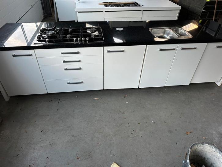 Kookeiland / buitenkeuken, Huis en Inrichting, Keuken | Complete keukens, Gebruikt, Overige typen, Wit, Met kookeiland, Ophalen