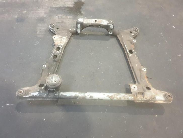 Subframe Voor Volvo 480 (1987-08/1996-07), Auto-onderdelen, Ophanging en Onderstel, Volvo, Gebruikt