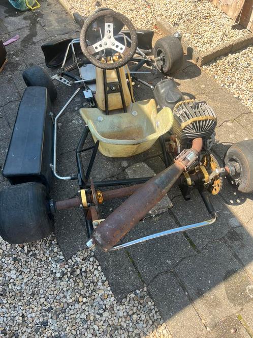 Racekart Gillard met 2-takt motor, Sport en Fitness, Karting, Gebruikt, Kart, Ophalen