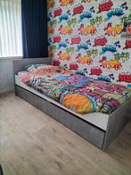 Mooi bed wit/beton look, Ophalen, 85 tot 100 cm, Zo goed als nieuw, Matras