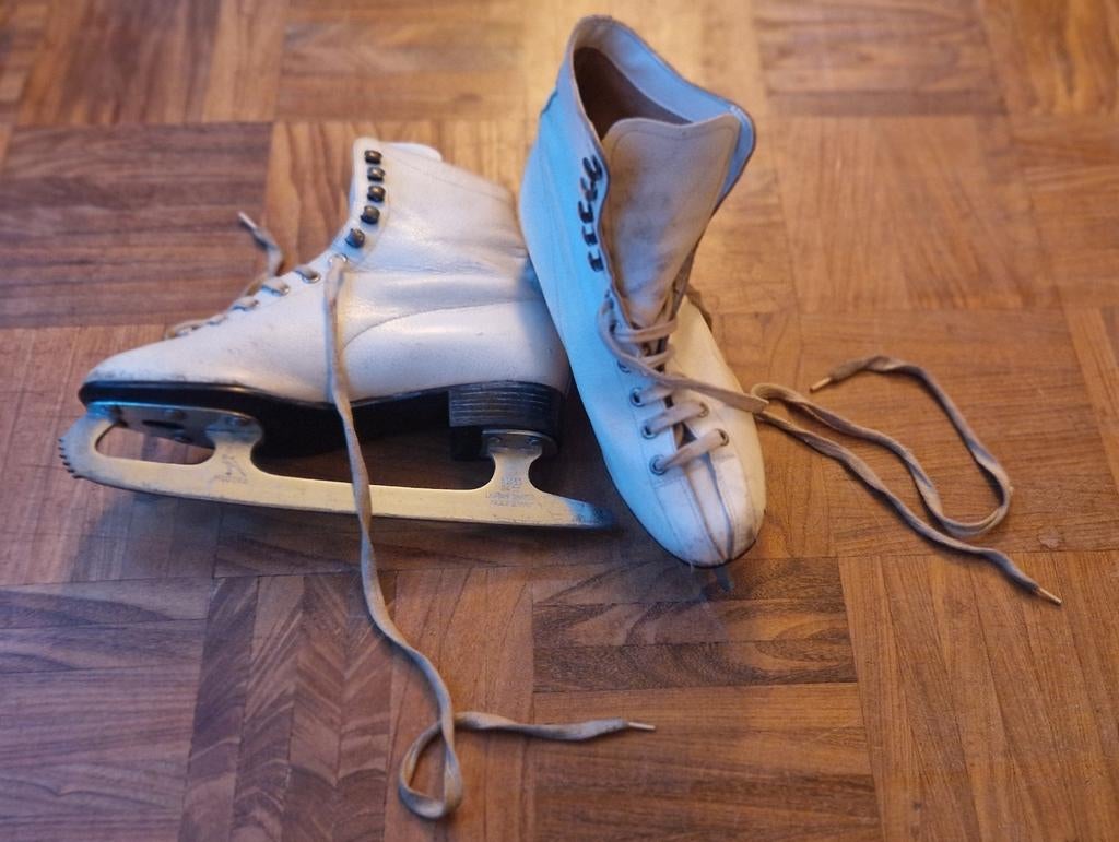 Vintage Hudora Kunstschaatsen Maat 36, Sport en Fitness, Schaatsen, Ophalen of Verzenden, Gebruikt, Kunstschaatsen, Overige merken