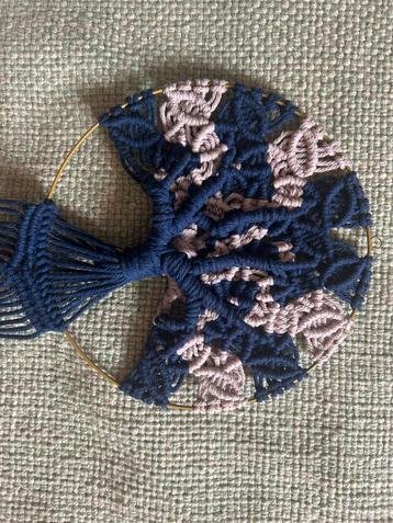 Tree of life van macramé beschikbaar voor biedingen