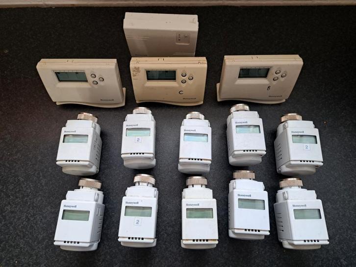 Honeywell compleet thermostaat systeem, Doe-het-zelf en Verbouw, Thermostaten, Gebruikt, Slimme thermostaat, Ophalen of Verzenden