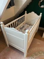 Brocante Ledikantje - Charmant en Stijlvol, Kinderen en Baby's, Babywiegjes en Ledikanten, Ophalen, Gebruikt, Ledikant