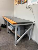 Metalen werkbank met twee granieten bladen, Doe-het-zelf en Verbouw, Werkbanken, Ophalen, Gebruikt
