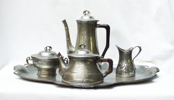 Art Nouveau koffie - en theeset - Orivit. beschikbaar voor biedingen