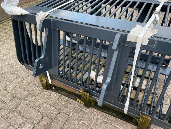 Puinbakken zonder inlegvel passend aan, Weidemann giant e.d., Zakelijke goederen, Machines en Bouw | Onderdelen, Ophalen of Verzenden