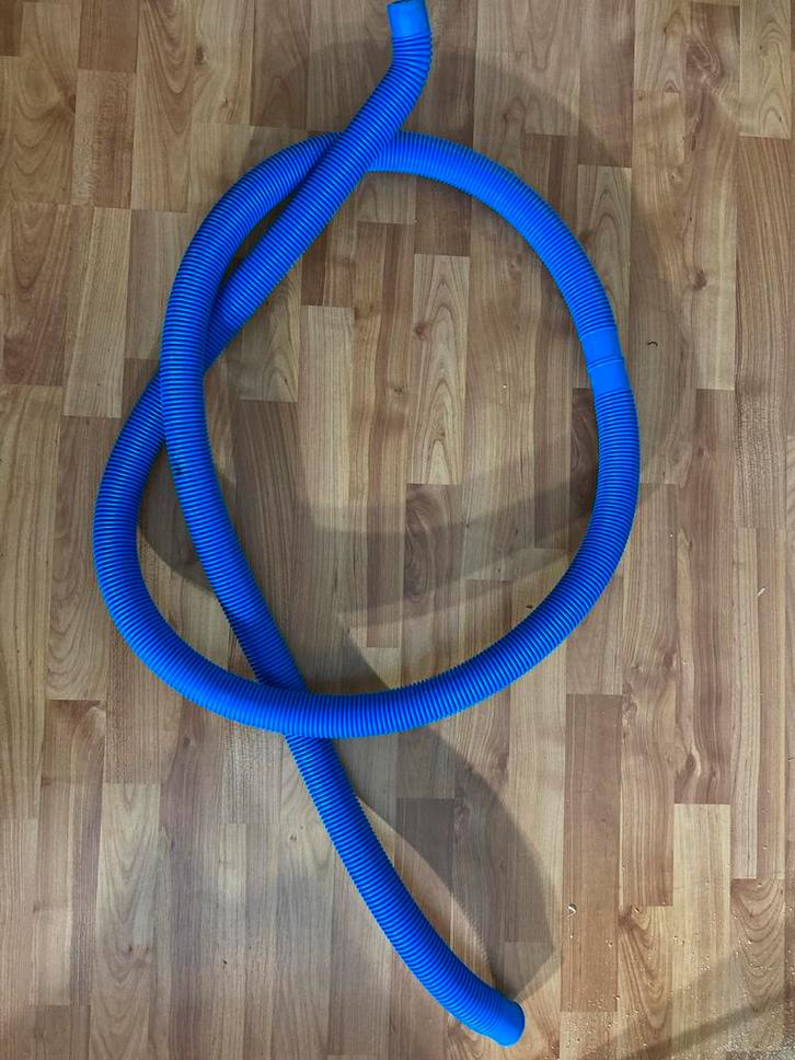 Zwembad afvoerslang 3 meter - 38mm diameter, Doe-het-zelf en Verbouw, Buizen en Afvoer, Gebruikt, Afvoer, Pvc, 2 tot 4 meter, 20 tot 40 mm