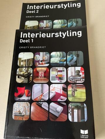 INTERIEURSTYLING DEEL 1 EN 2  beschikbaar voor biedingen