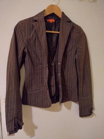 Korte jasje / blazer bruin, maat 36-38, merk Fashion Studio beschikbaar voor biedingen