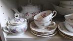 Servies Thee/Ontbijt met bloemboeketjes / roze roosjes, Ophalen of Verzenden