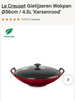 Le Creuset Gietijzeren Wokpan 36cm Kersenrood, Huis en Inrichting, Keuken | Potten en Pannen, Ophalen, Zo goed als nieuw, Wok