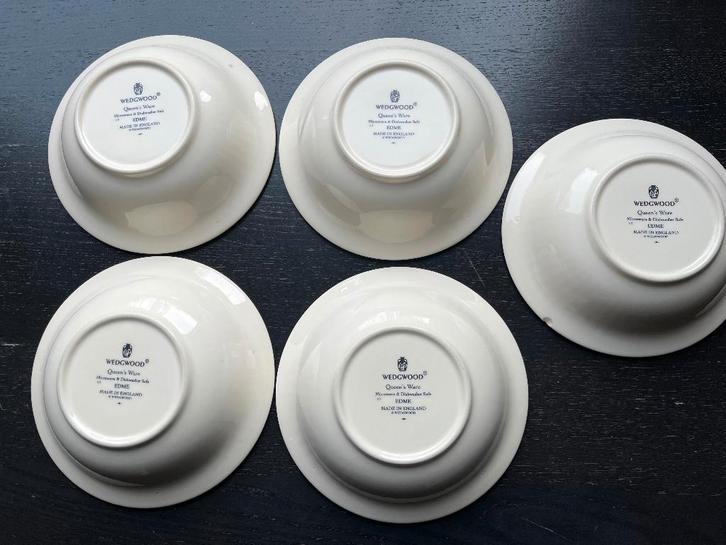 5 Dessert schaaltjes Wedgwood 16 cm, Huis en Inrichting, Keuken | Servies, Zo goed als nieuw, Schaal of Schalen, Wedgwood, Aardewerk
