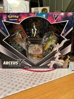 Arceus V Figure Collection box Pokemon, Hobby en Vrije tijd, Verzamelkaartspellen | Pokémon, Ophalen of Verzenden, Zo goed als nieuw
