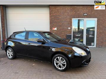 Alfa Romeo Giulietta 1.4 T Distinctive|AIRCO|NIEUWE APK|CRUI beschikbaar voor biedingen