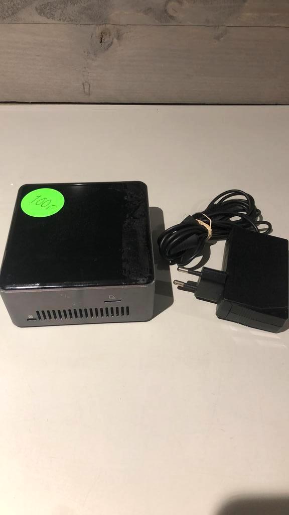 Intel NUC i3 7e gen, Computers en Software, Barebones, Gebruikt, Ophalen of Verzenden