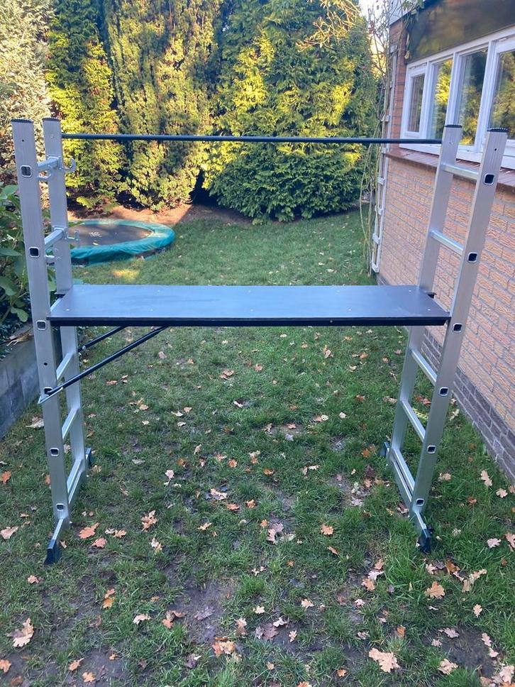 TM Multifunctionele ladder - Steiger stelling, Doe-het-zelf en Verbouw, Steigers, Zo goed als nieuw, Rolsteiger of Kamersteiger