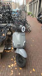 Capri Scooter snor 2021- 1e Eigenaar, Ophalen, Gebruikt, Benzine, Maximaal 25 km/u