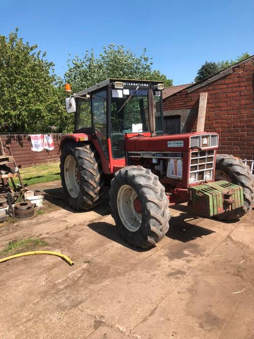 international 844sb 4x4, Zakelijke goederen, Agrarisch | Tractoren, Case IH, tot 80 Pk, Gebruikt, Ophalen