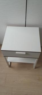 Ikea nachtkastje TRYSIL, Huis en Inrichting, Ophalen, Zo goed als nieuw, Hout, Minder dan 45 cm