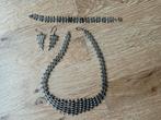 Handgemaakt set van ketting, armband en oorbellen. Zilver?, Ophalen of Verzenden, Zo goed als nieuw, Zilver