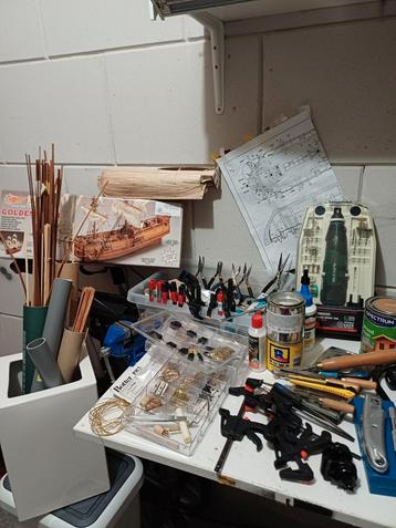 Gereedschap voor hobby modelbouw, incl.boot!! beschikbaar voor biedingen