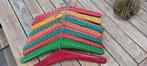 Retro kleerhangers 12 stuks diverse kleuren, Kleding | Dames, Kledinghangers, Ophalen, Gebruikt, Overige materialen