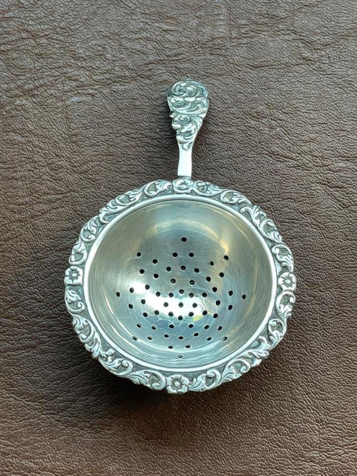 Verzilverd theezeefje Herbert Hooijkaas, Antiek en Kunst, Curiosa en Brocante, Ophalen of Verzenden