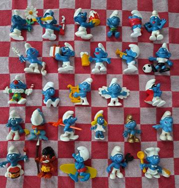 Set van 27 oude / vintage Smurfen. beschikbaar voor biedingen
