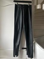Dames broek leerlook, Kleding | Dames, Broeken en Pantalons, Ophalen of Verzenden, Zo goed als nieuw, Zwart, Lang