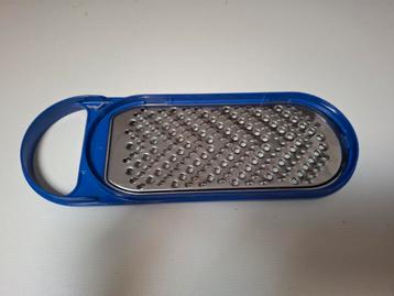 Raspaardje van Tupperware beschikbaar voor biedingen
