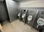 Toiletwagen wc wagen luxe eyecatcher te huur plaskruis, Hobby en Vrije tijd, Feestartikelen | Verhuur, Ophalen of Verzenden, Zo goed als nieuw