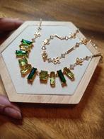 Ketting met kristallen Swarovski, Met kristal, Ophalen of Verzenden, Zo goed als nieuw, Groen