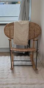 Ikea Schommelstoel Rotan - Stijlvol!, Huis en Inrichting, Fauteuils, Ophalen, Zo goed als nieuw, 50 tot 75 cm, Riet of Rotan