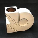 Vaas van het dutch design merk Cor Unum Den Bosch., Wit, Aardewerk of Porselein, Ophalen of Verzenden, Zo goed als nieuw