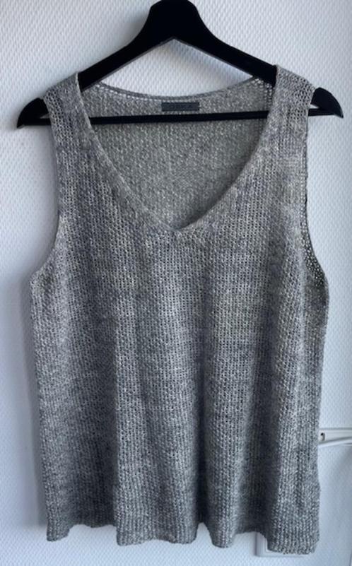 grijs hesje van OSKA, mt : 1 (=42/44), Kleding | Dames, Truien en Vesten, Zo goed als nieuw, Maat 42/44 (L), Grijs, Ophalen of Verzenden