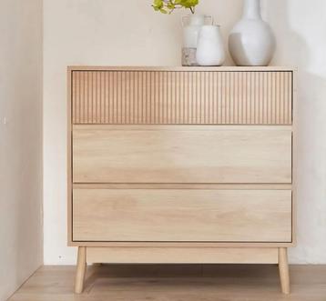 Linear Ladekast Commode scandinavisch beschikbaar voor biedingen