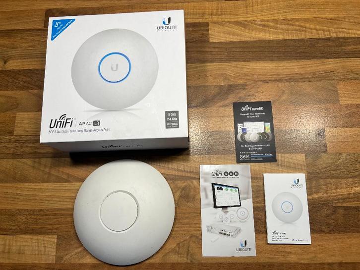 Unifi AP AC LR, Computers en Software, Accesspoints, Gebruikt, Ophalen of Verzenden