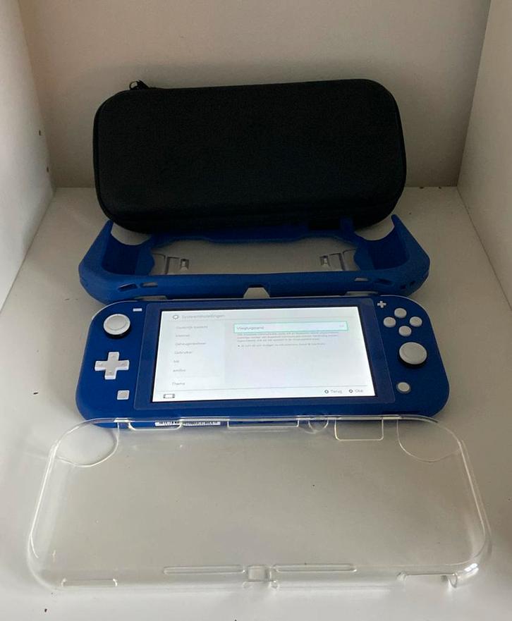 Nintendo switch lite donker blauw hele set!, Spelcomputers en Games, Spelcomputers | Nintendo Switch Lite, Zo goed als nieuw, Overige kleuren