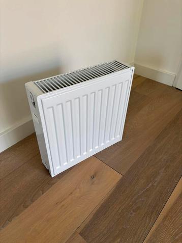 Nieuwe Plieger Radiator: Type 22 (t22), 40x40, 510 Watt beschikbaar voor biedingen