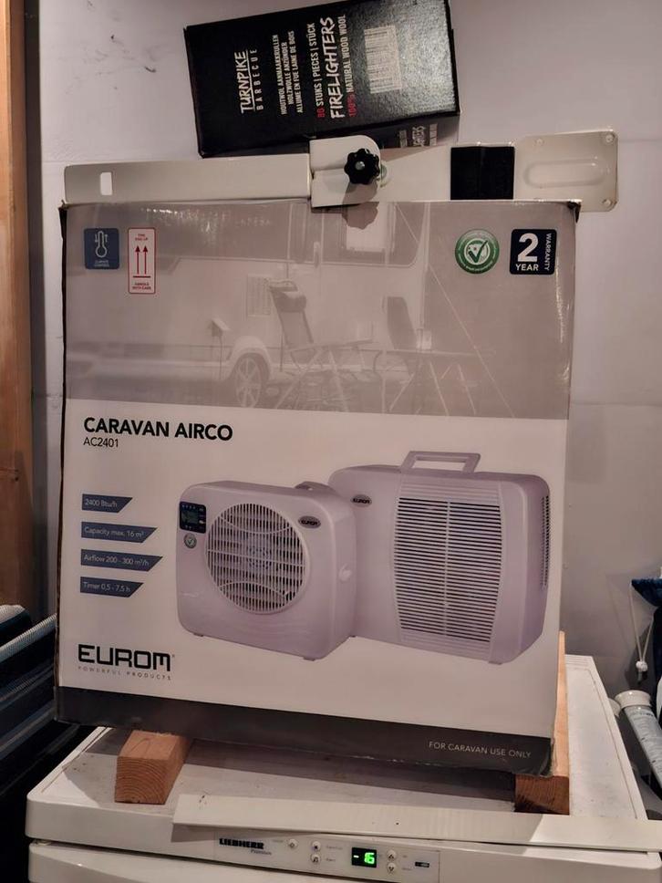 Caravan Airco AC2401 met Ophangbeugels, Caravans en Kamperen, Caravan accessoires, Zo goed als nieuw, Ophalen